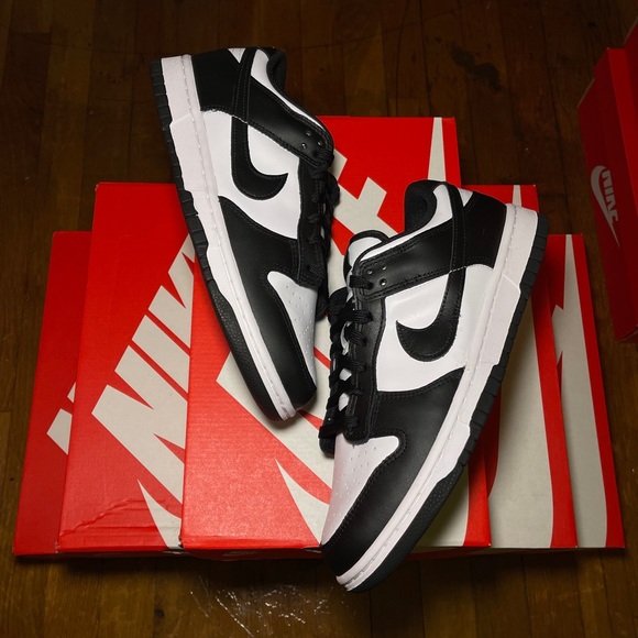 Nike Dunk Low - Picture 4 of 8